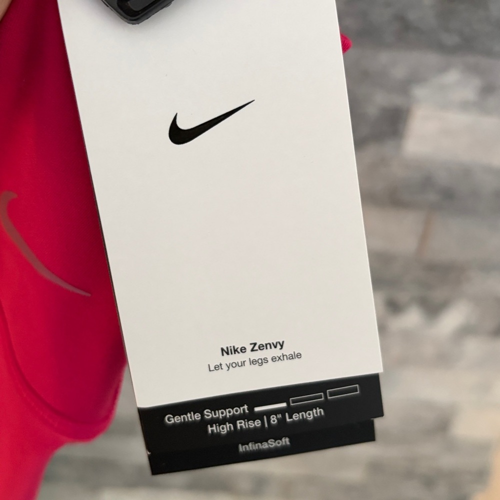 New!! Nike women's bike shorts - Picture 3 of 6